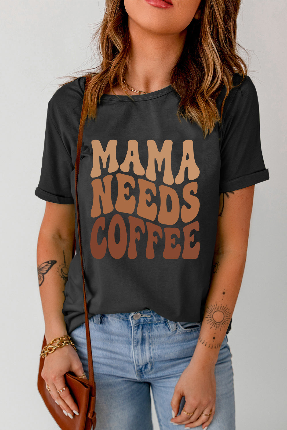 MAMA NEEDS COFFEE Graphic T Shirt