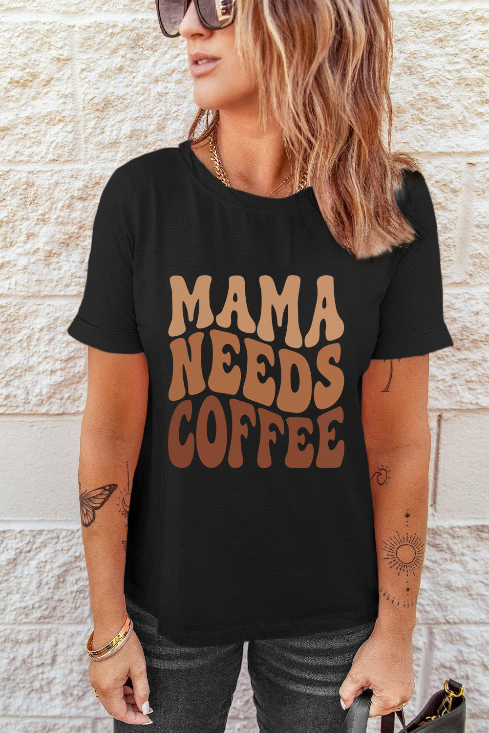 MAMA NEEDS COFFEE Graphic T Shirt