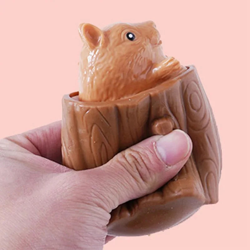 Squeezing Squirrel Cup Toys Cute Things Funny Gifts Stress Relief Decompression ADHD Autism Juguetes Antiestrés Ansiedad